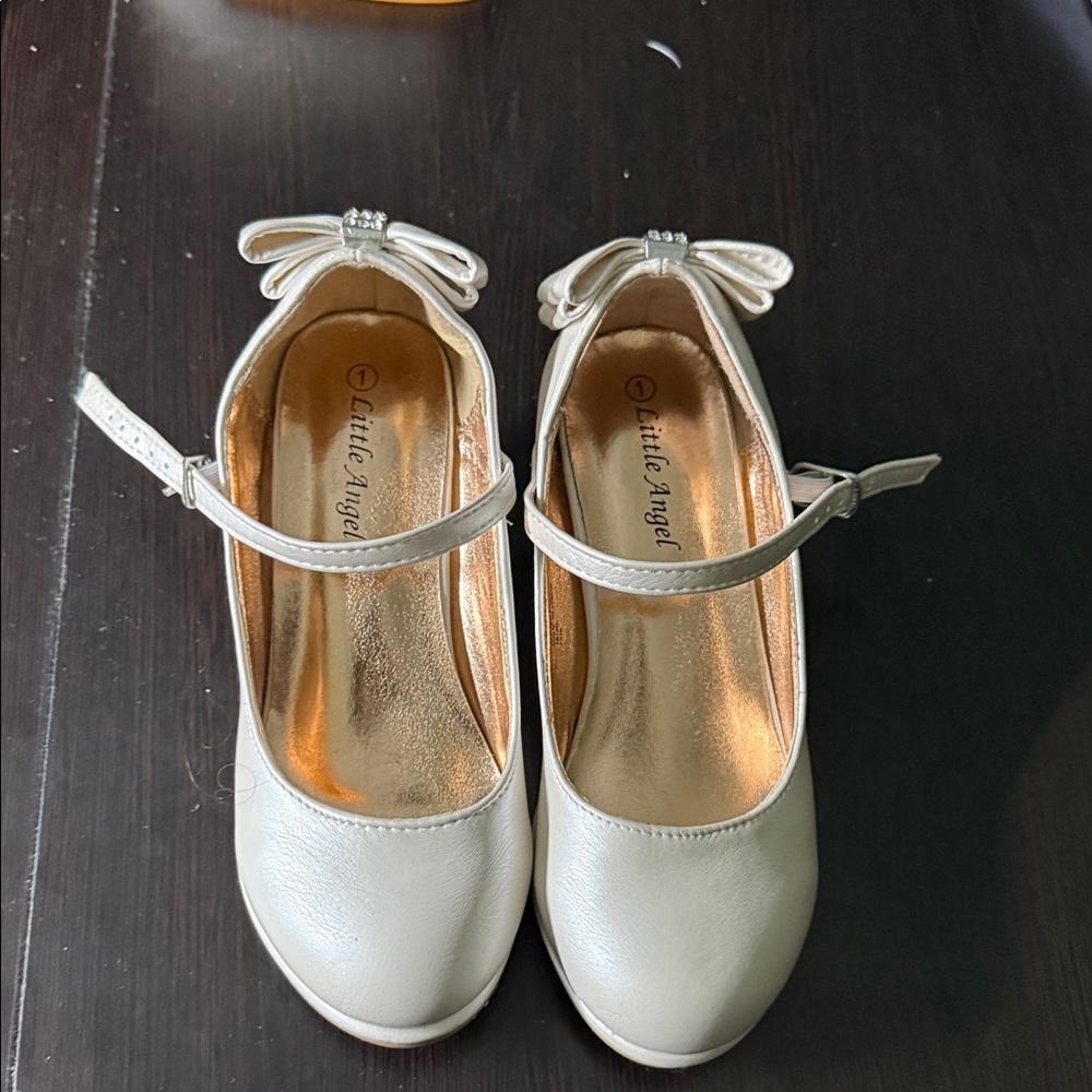 Angel Ivory Mary Jane Shoes with Rhinestone Bow